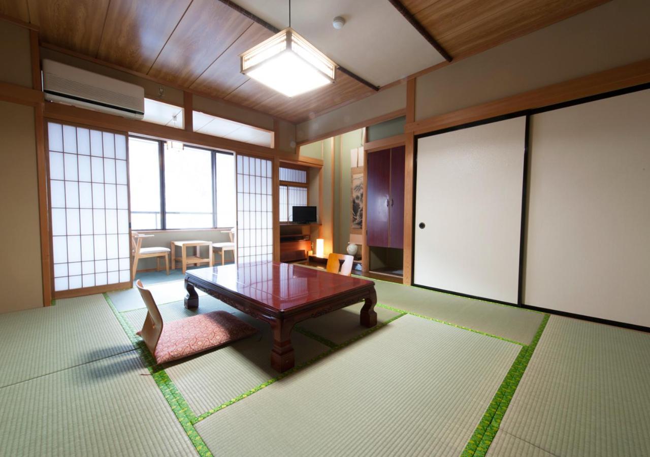 筋肉と自然と遊ぶ宿 田島館 Takajama Kültér fotó